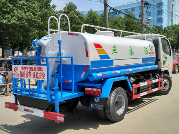 http://www.liujg.com/public/uploads/images/20190831/1_201908311203435c923.jpeg