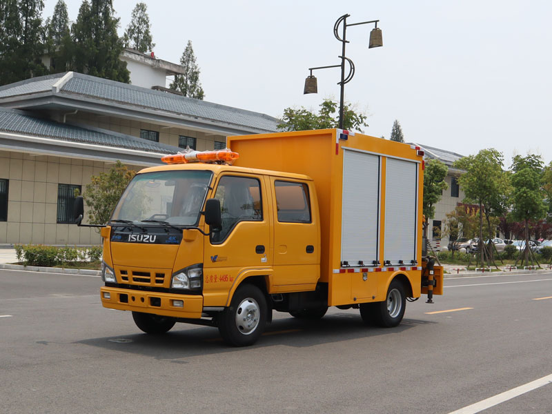 國六五十鈴雙排座帶吊搶險車