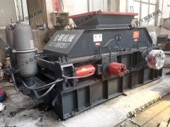 河南液壓對(duì)輥破碎機(jī)有哪些優(yōu)勢(shì)，多少錢一臺(tái)？